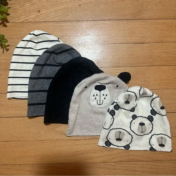 Gerber Set of 5 Cotton Hats size 0-6 Months Bears, Stripes Solid Black, White - Picture 1 of 6